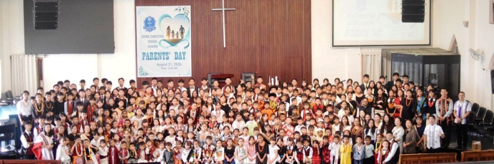 School children with dignitaries and parents during Parents’ Day on August 21.